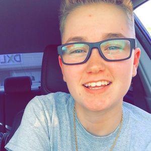 Meet your Posher, Sierra